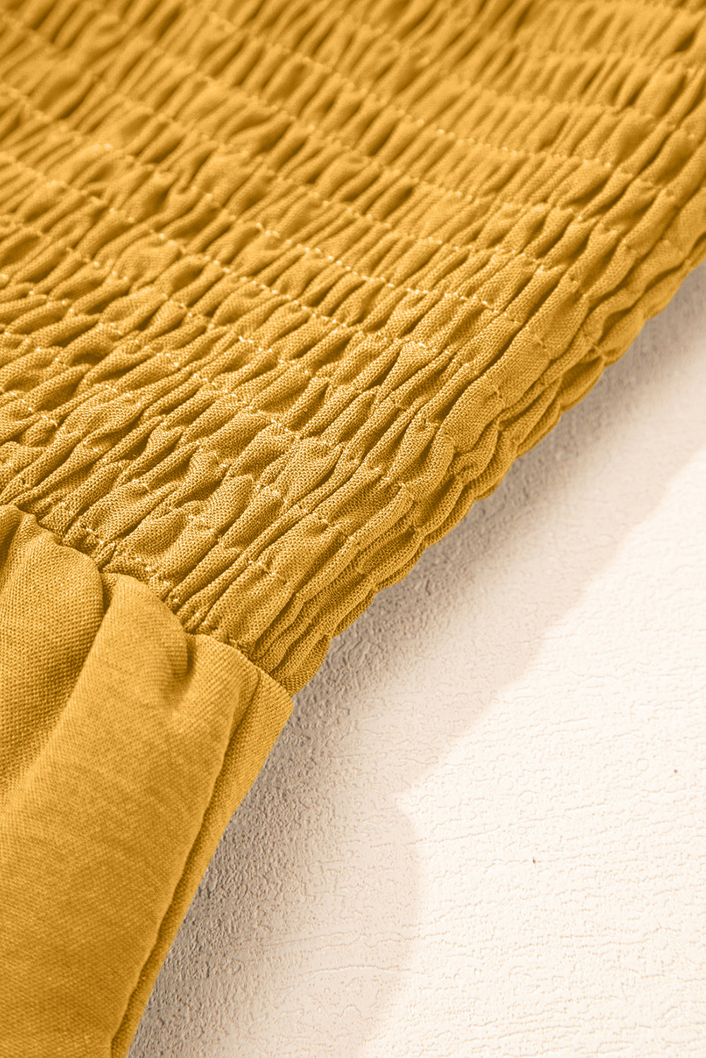 Combinaison Large Jaune Smockée Sans Manches